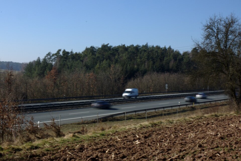 Karayolunda trafik akışı